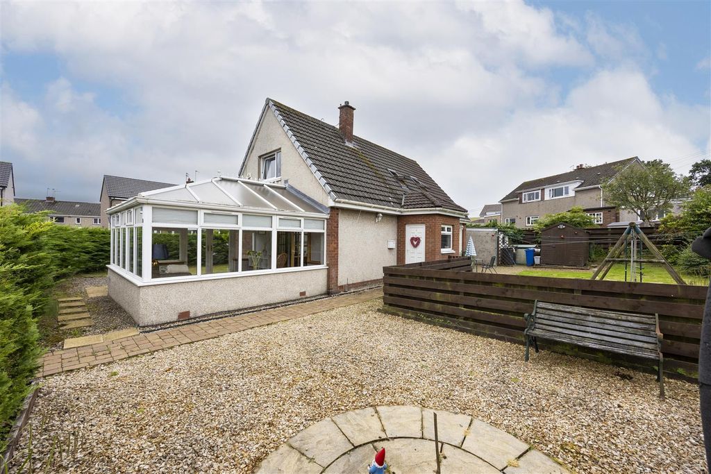 Property photo 2 of 22 02-1_Buchanan_Drive_Lenzie_002.Jpg