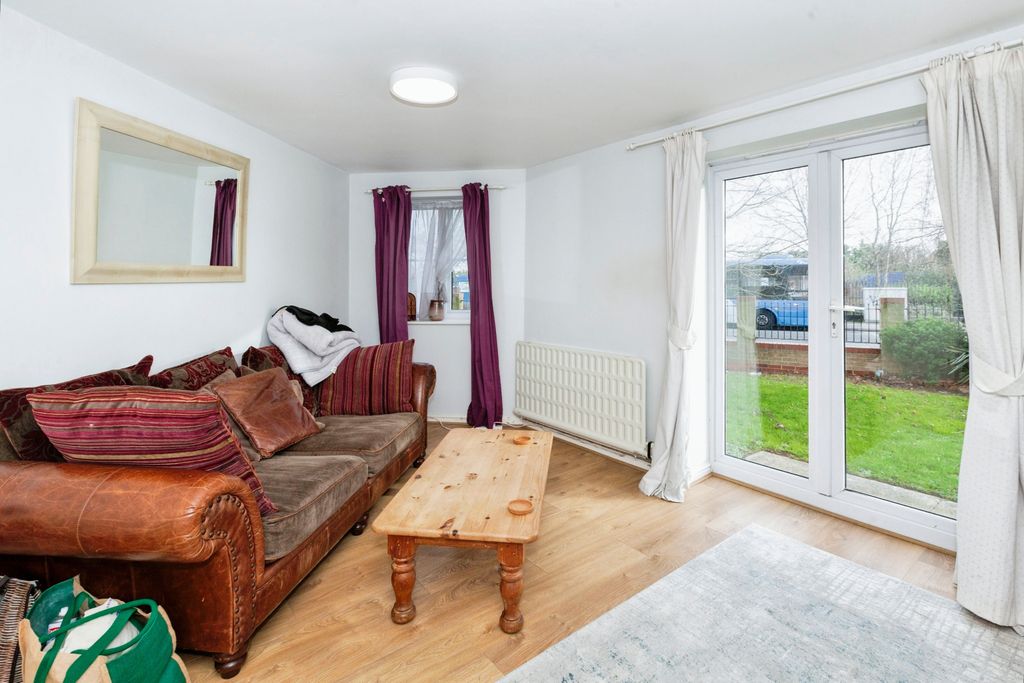 Property photo 1 of 14 Img_1726156_037