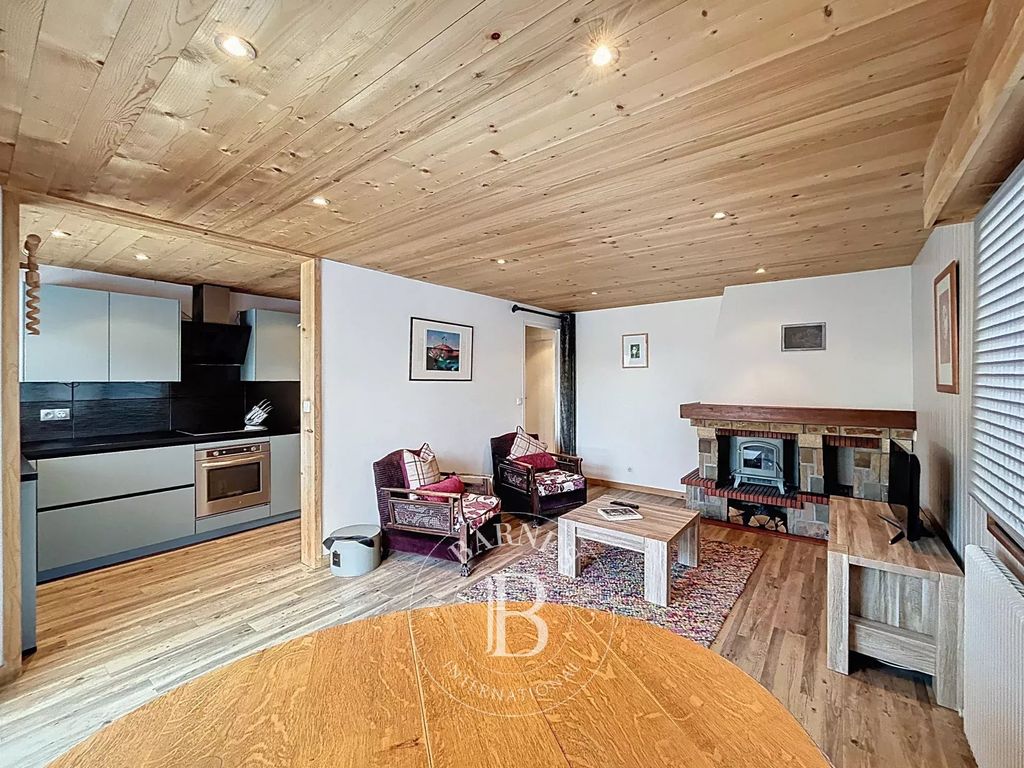 Property photo 3 of 25