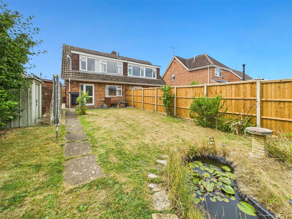 Property photo 2 of 16 Picture No. 03