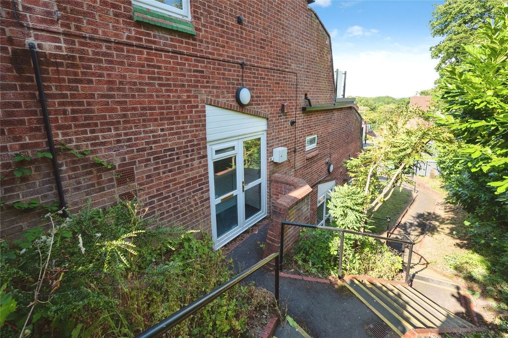 Property photo 1 of 22 Picture No. 31