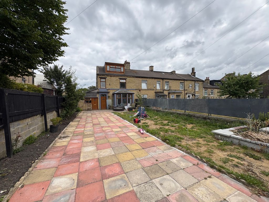 Property photo 1 of 30
