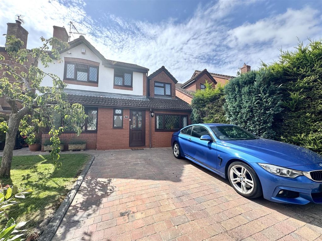 Property photo 1 of 29 9 Pennyfarthing Lane