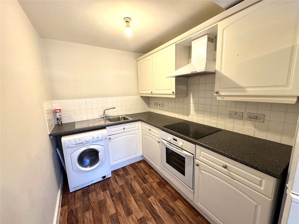 Property photo 3 of 8 Picture No. 08