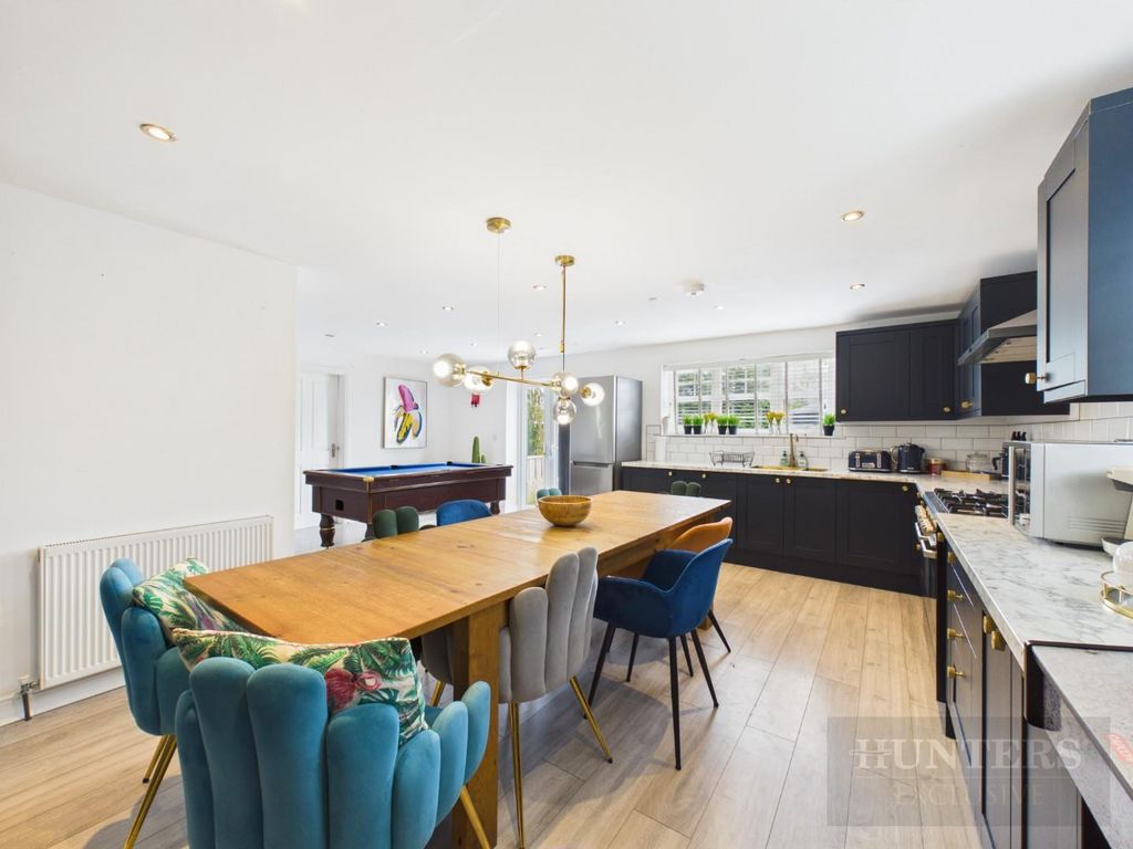 Property photo 2 of 30 Kitchen Diner