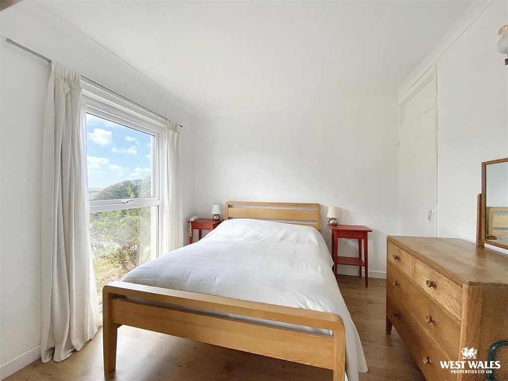 Additional image 8 of 2 bed flat for saleDevon Court, Freshwater East, Pembroke SA71