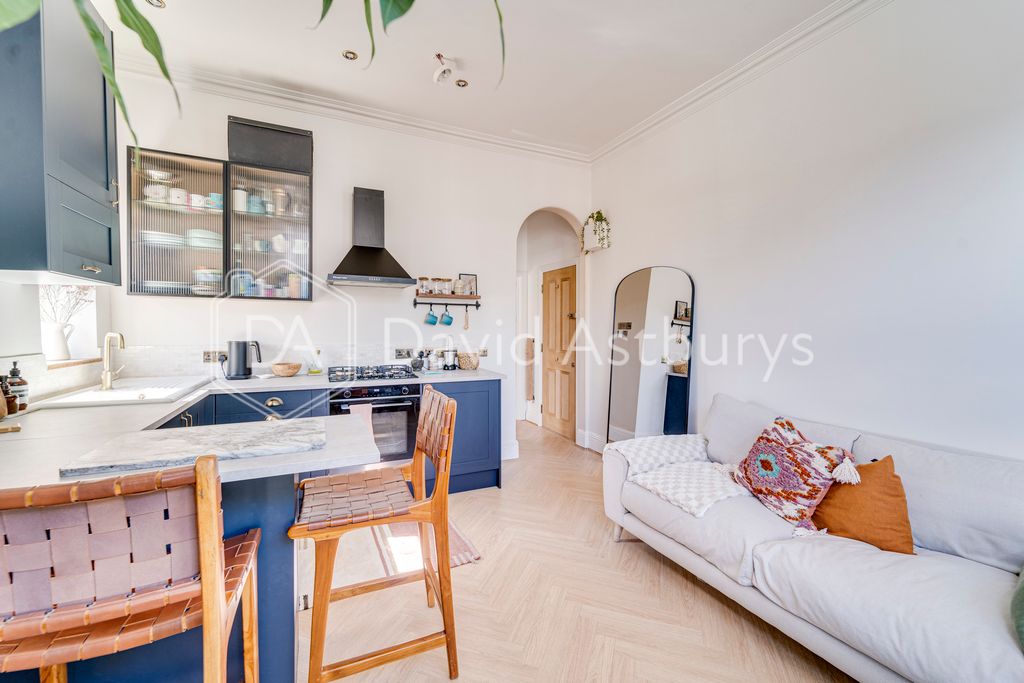 Property photo 3 of 8 Ndb04591_Enfused
