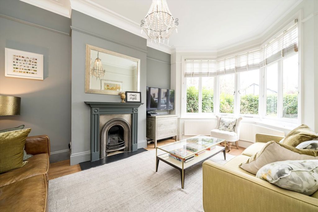 Property photo 2 of 16