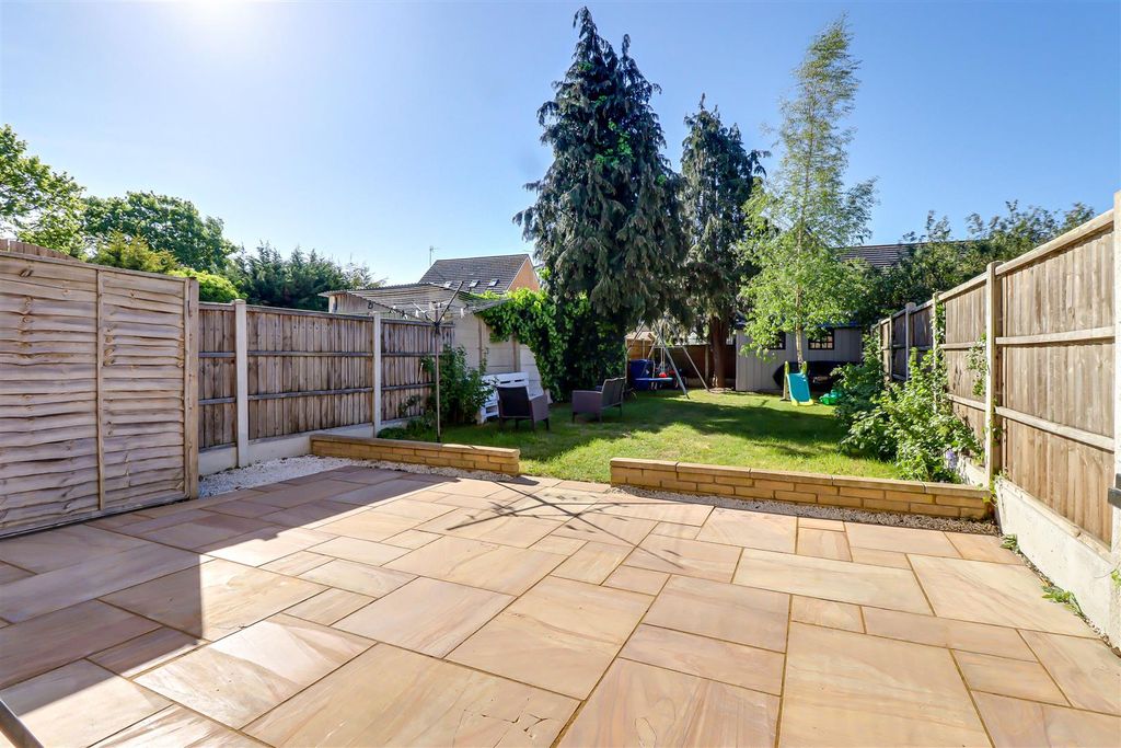 Property photo 2 of 19