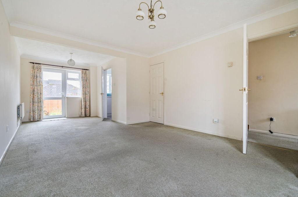 Property photo 3 of 16