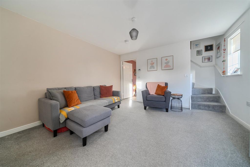 Property photo 3 of 20 Reception Area