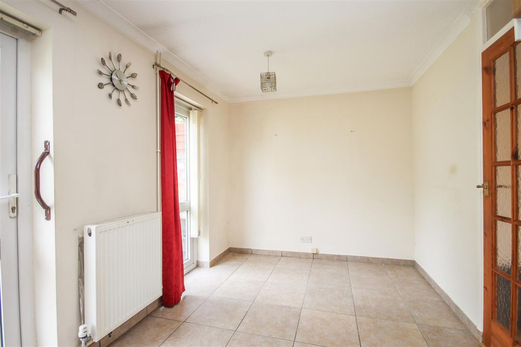 Property photo 3 of 11 Img_6296.Jpg