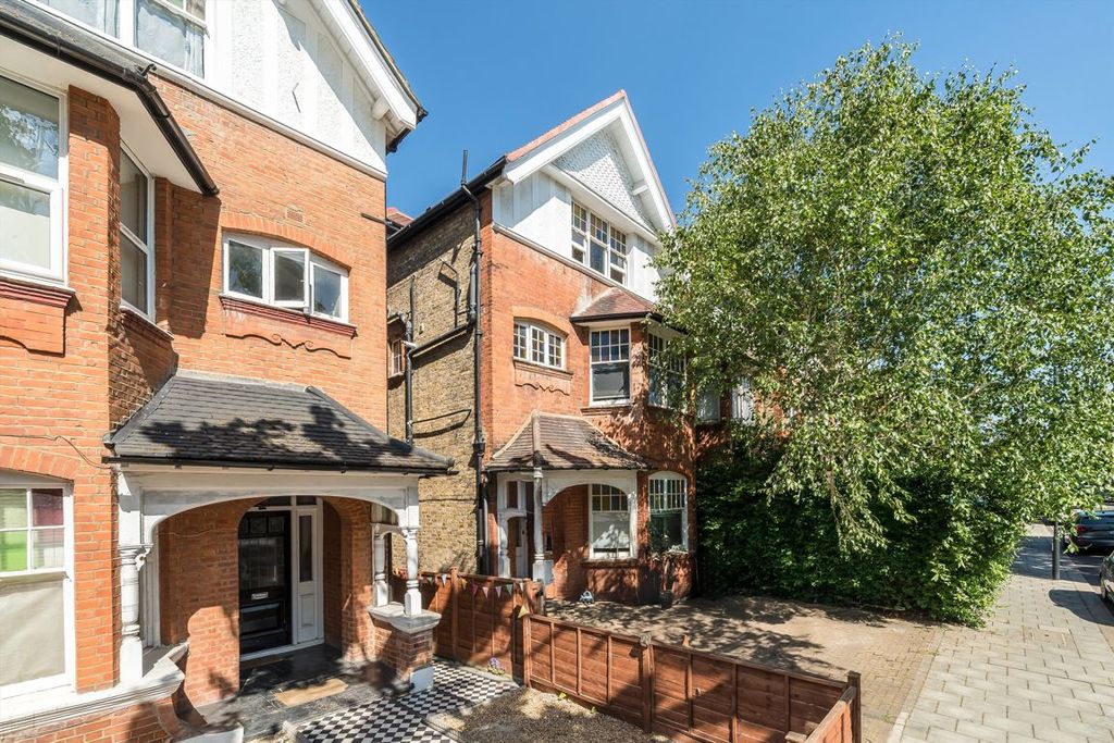 Property photo 1 of 5