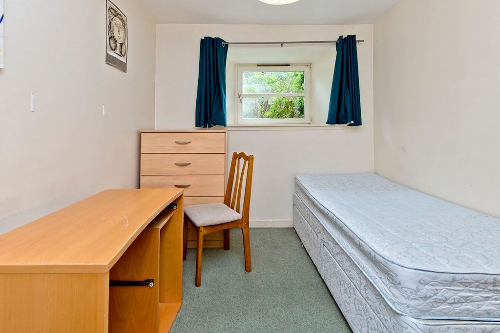 Additional image 8 of 3 bed flat for sale205A South Street, St Andrews KY16