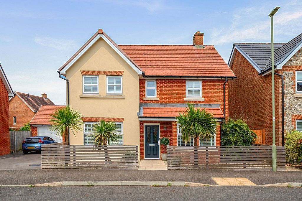Property photo 1 of 23