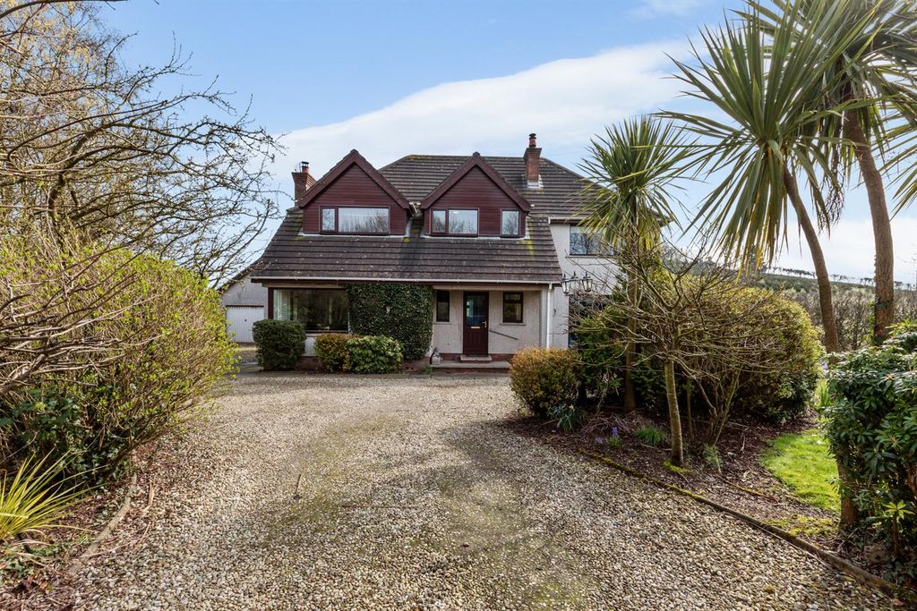 Property photo 1 of 34 36 Florida Road 28.Jpg