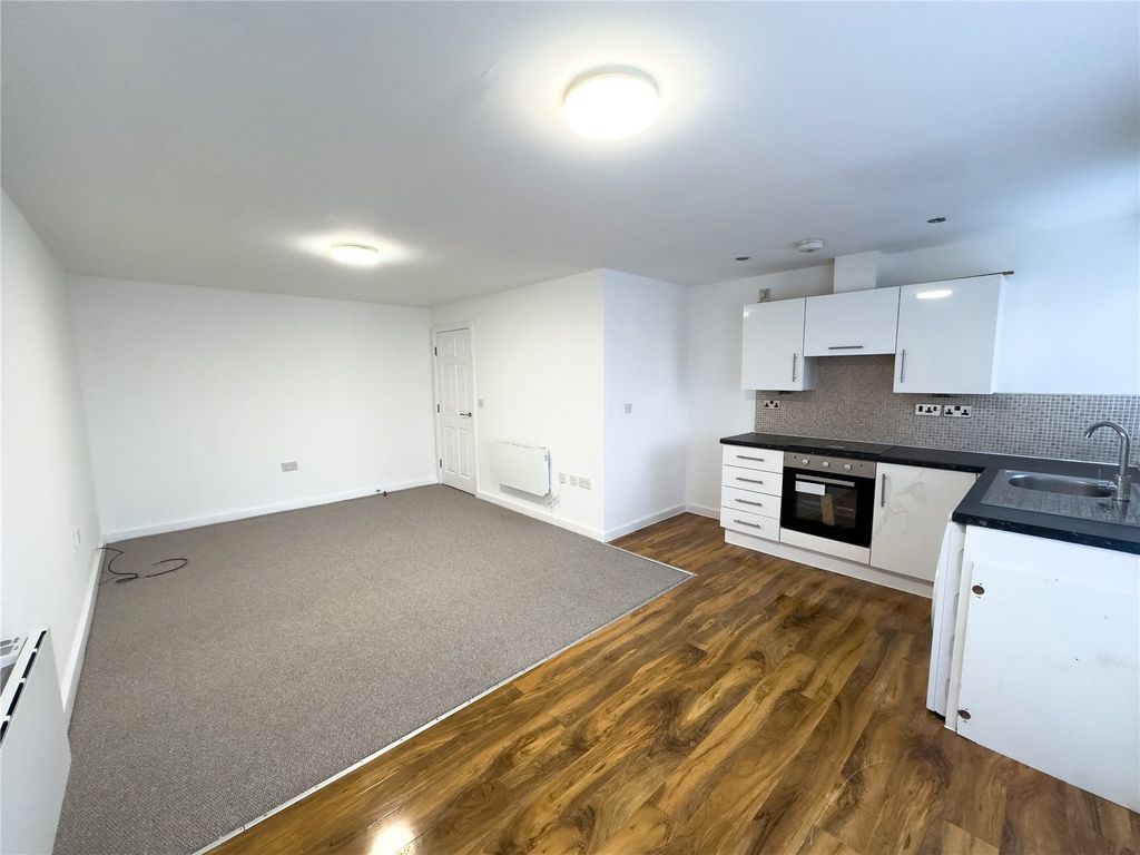 Property photo 2 of 10 Picture No. 04