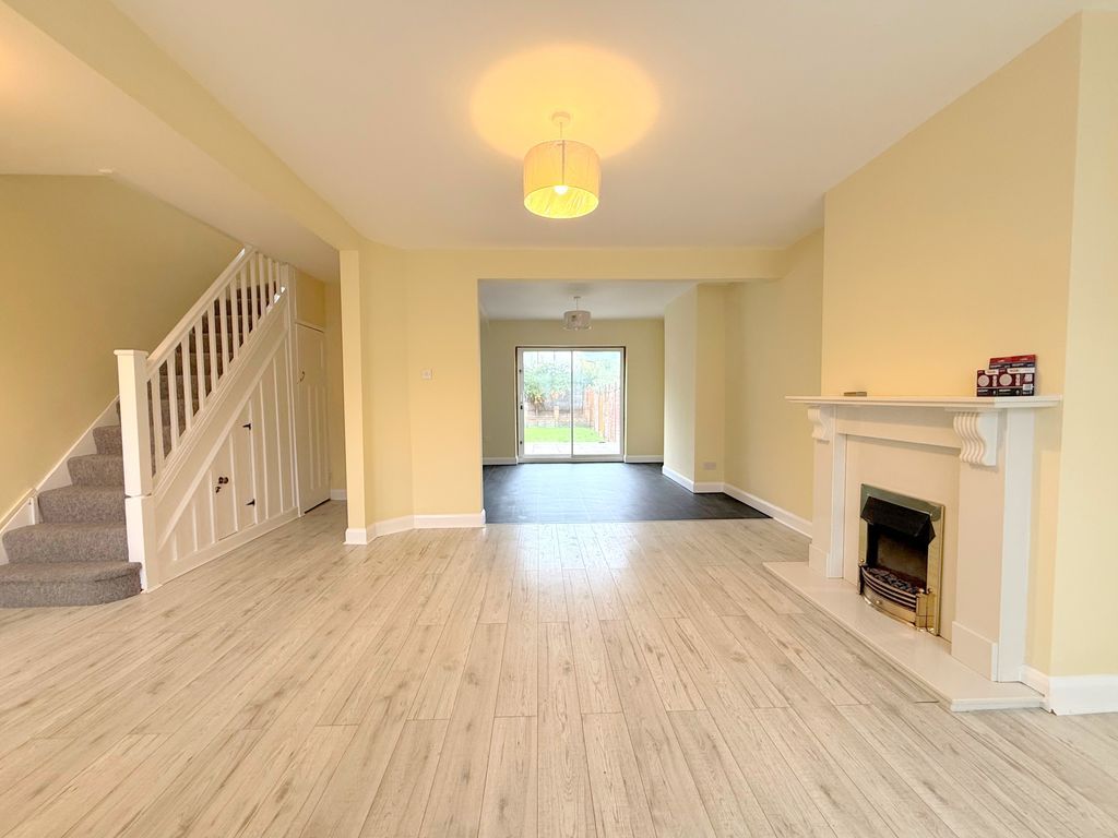 Property photo 3 of 13 Photo 12