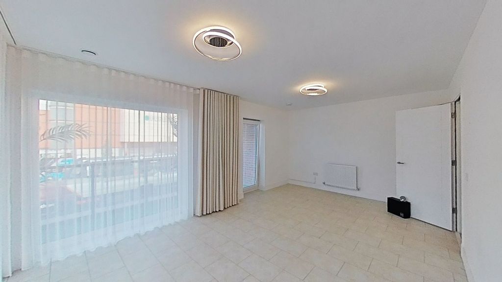 Property photo 3 of 25 Photo 3