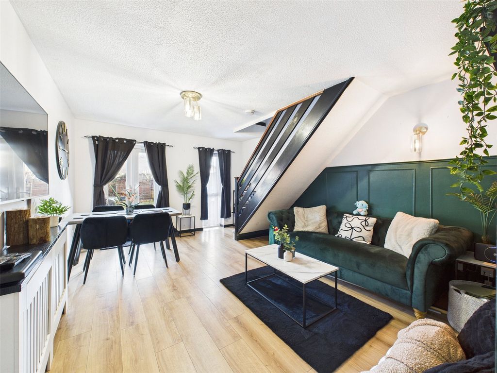 Property photo 3 of 10 Picture No. 15