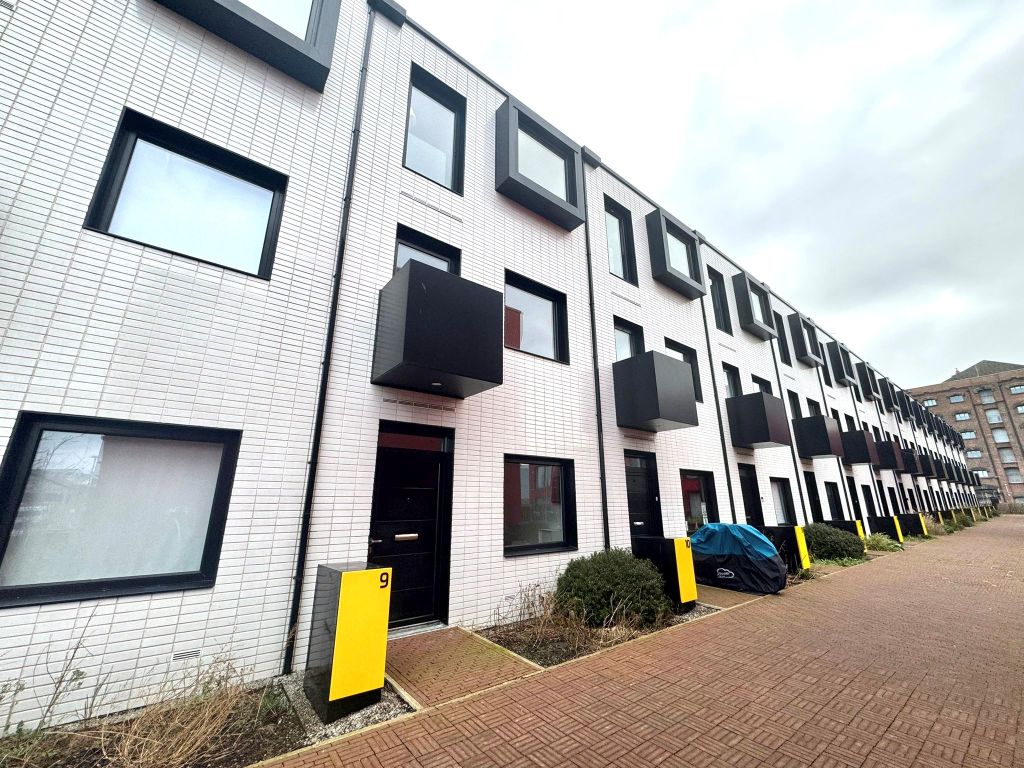 Property photo 1 of 17 Image