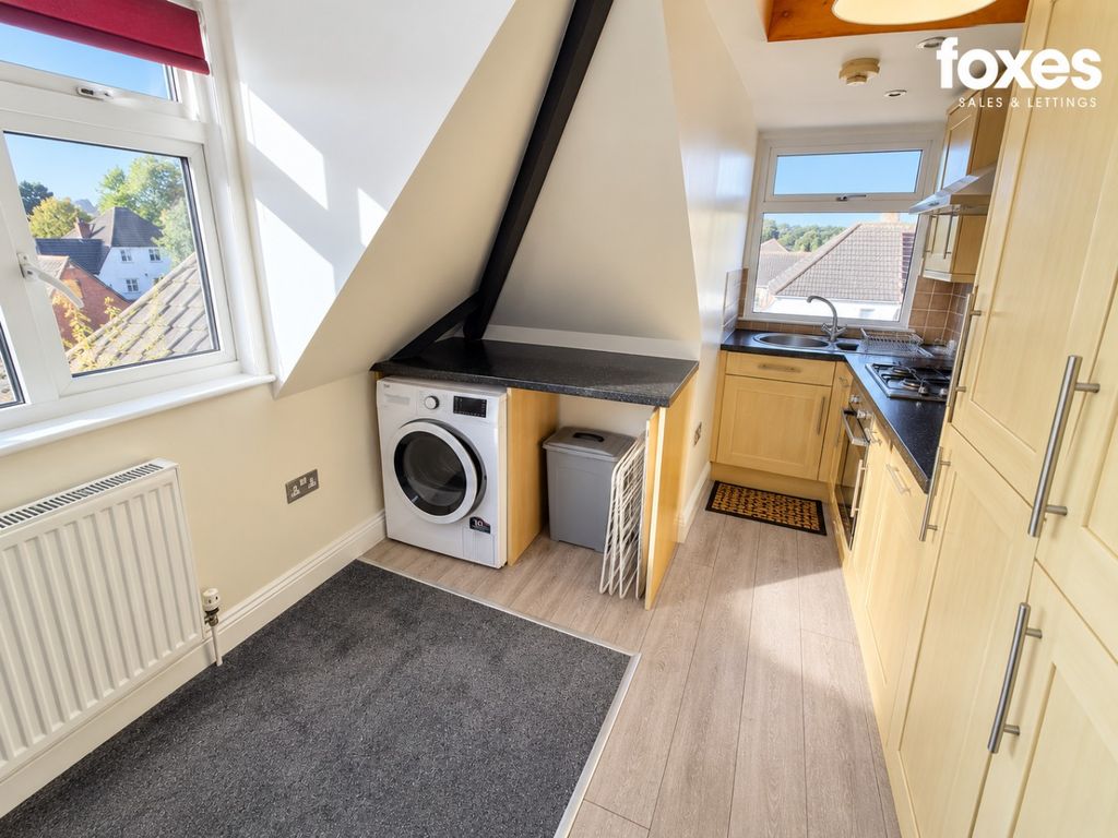 Property photo 3 of 8 6106973
