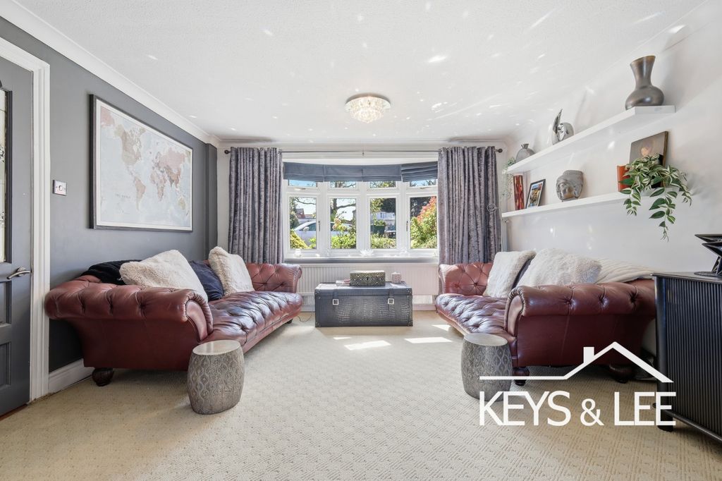 Property photo 2 of 14 4859583