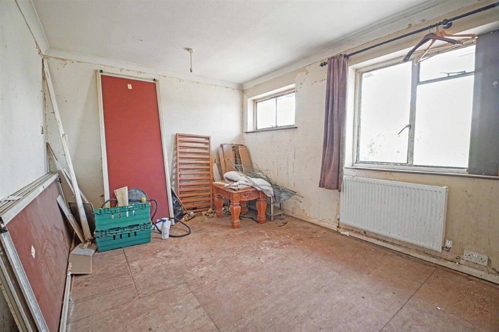 Property photo 3 of 8