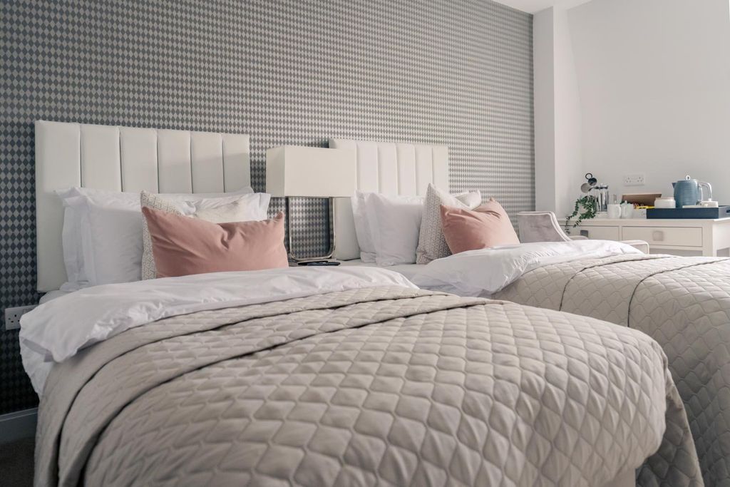 Property photo 1 of 11 Guest Suite