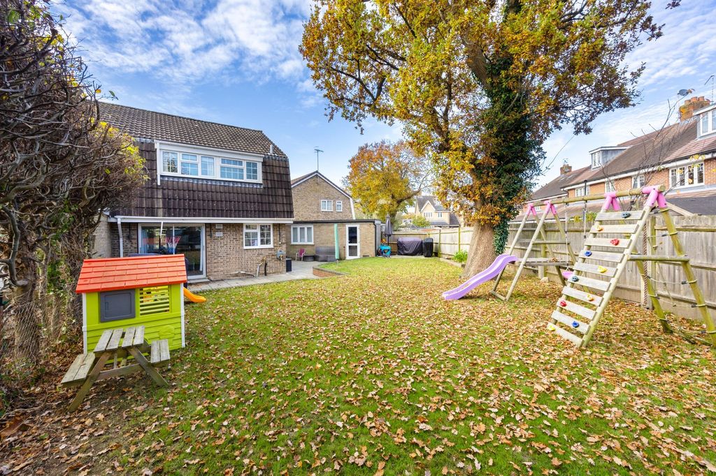 Property photo 2 of 18
