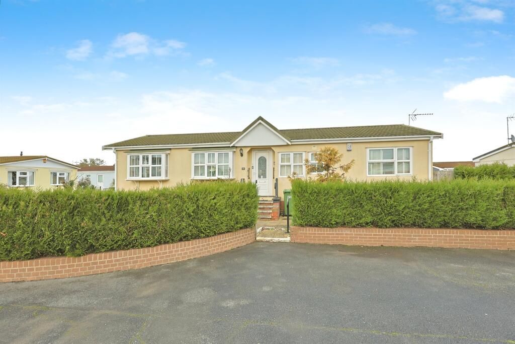 Property photo 1 of 20