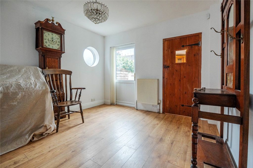 Property photo 3 of 13 Picture No. 15