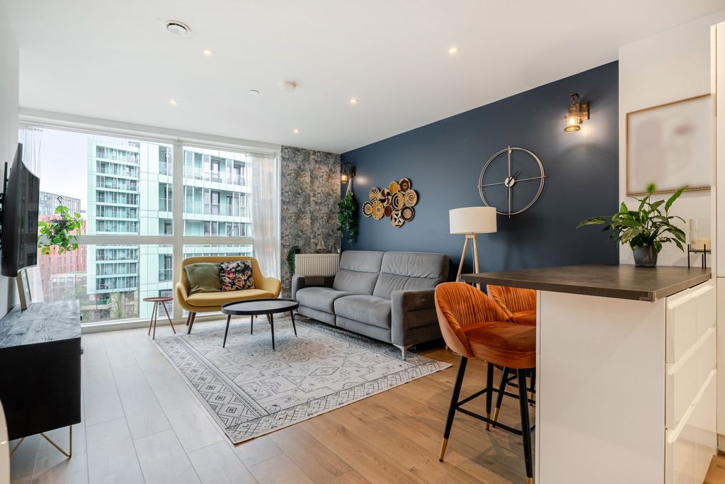 Property photo 2 of 26 1538453-11-1A168d...