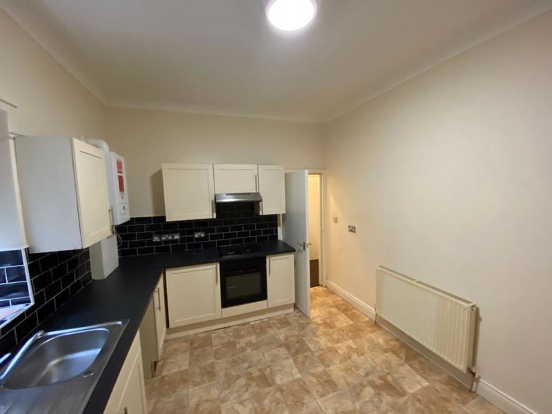 Property photo 3 of 10 Photo 9