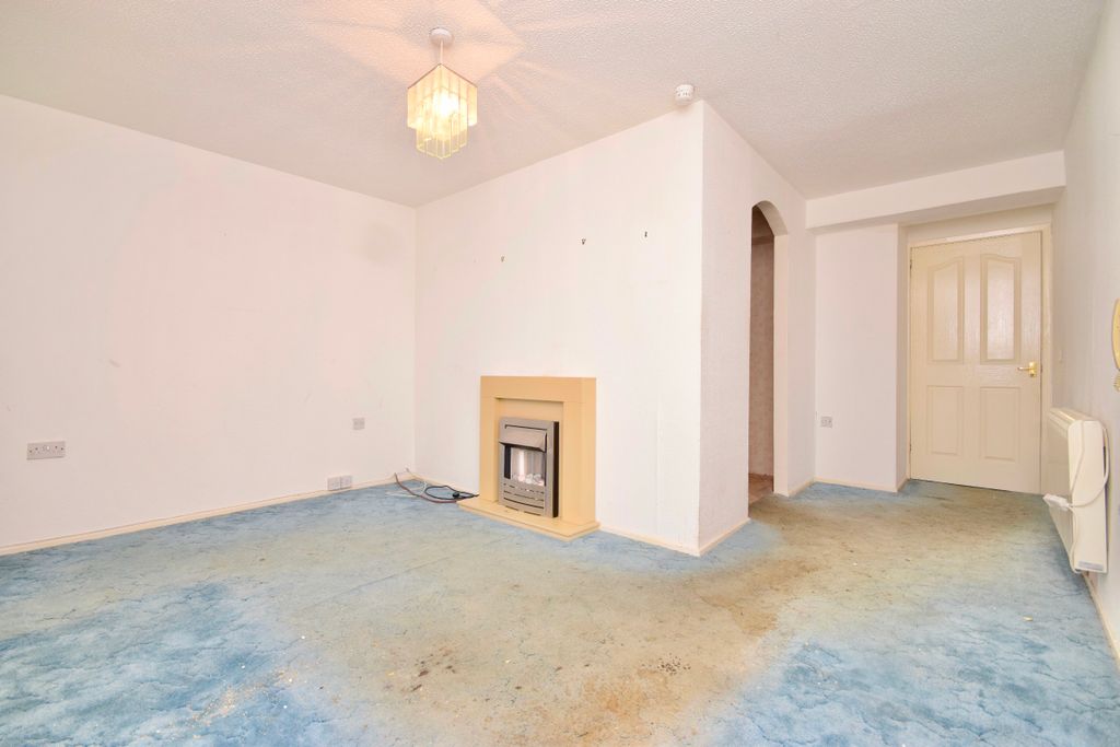 Property photo 3 of 25