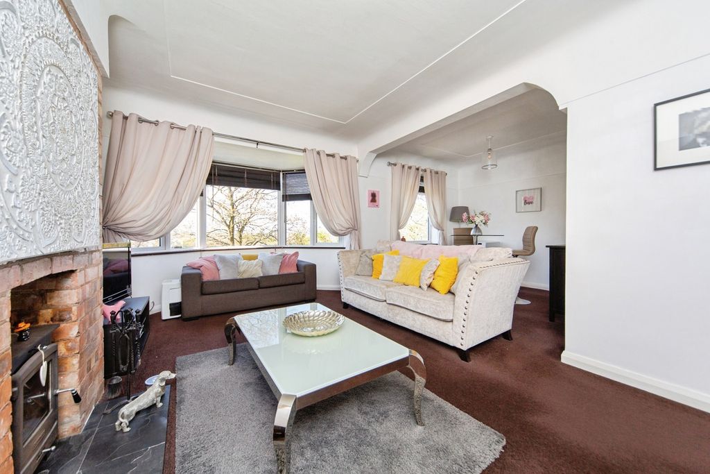 Property photo 3 of 12 Pbox-Img.Jpg