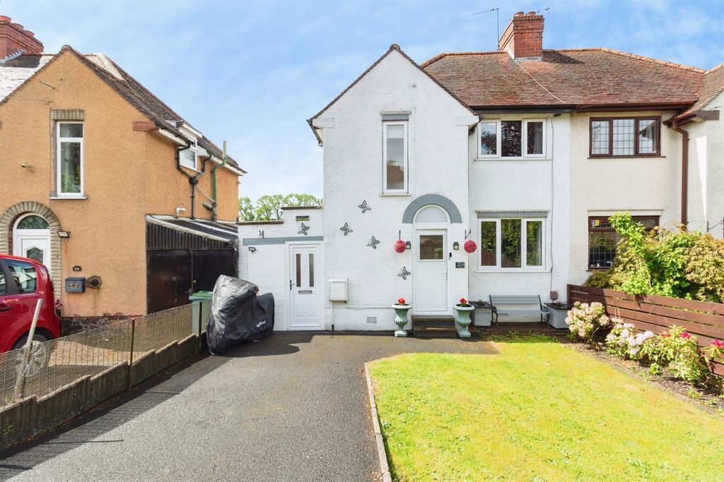 Property photo 2 of 13