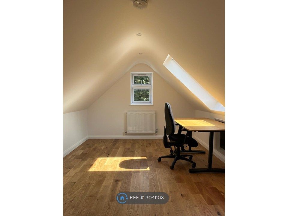 Property photo 3 of 9 Office