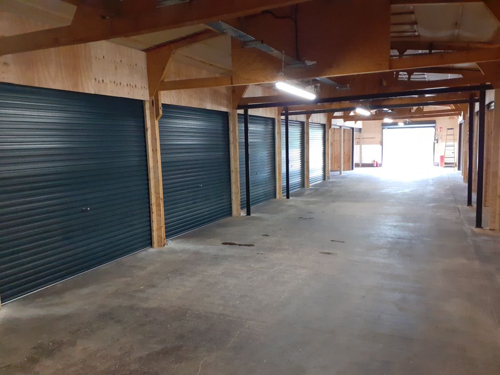 Property photo 1 of 3