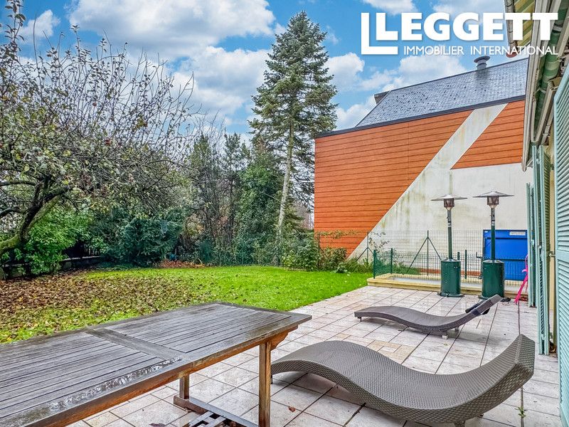 Property photo 2 of 10