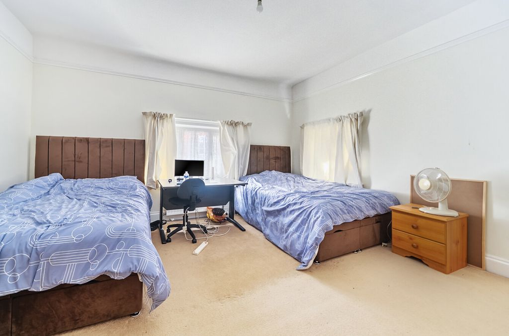 Additional image 9 of 7 bed detached house for saleWinn Road, Southampton, Hampshire SO17