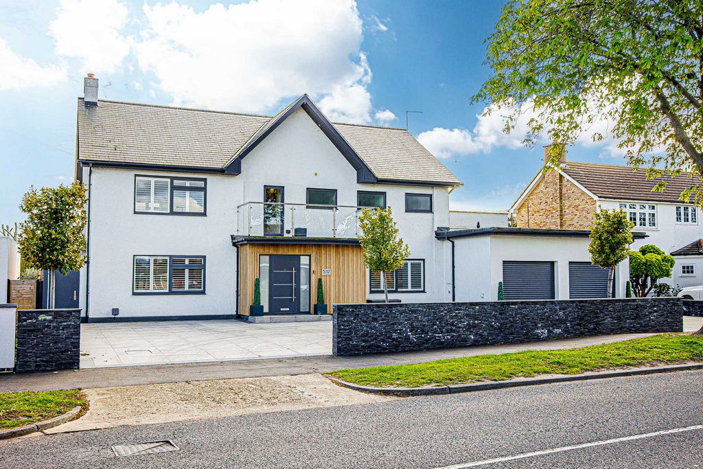 Property photo 1 of 50