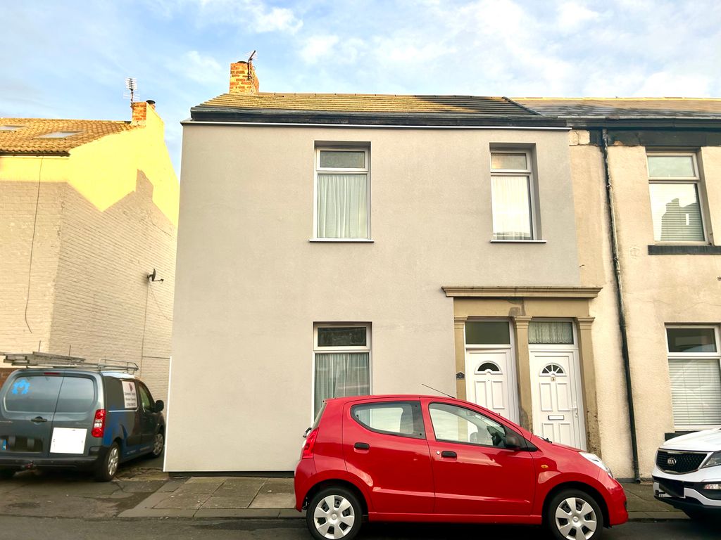 Property photo 1 of 11