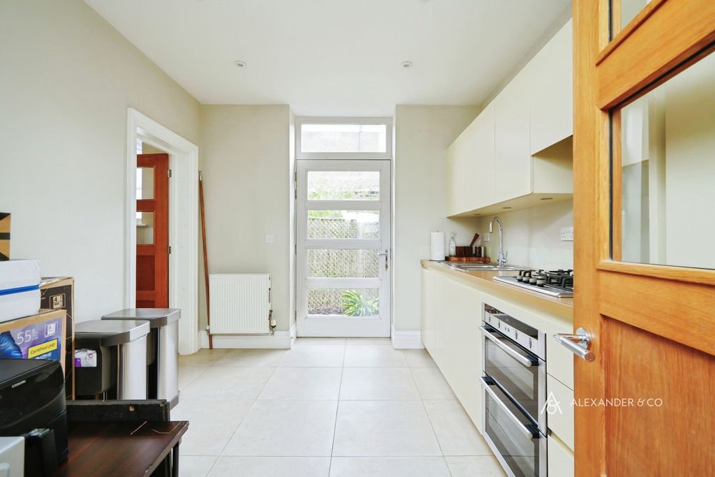 Property photo 3 of 14 Pbox-Img.Jpg