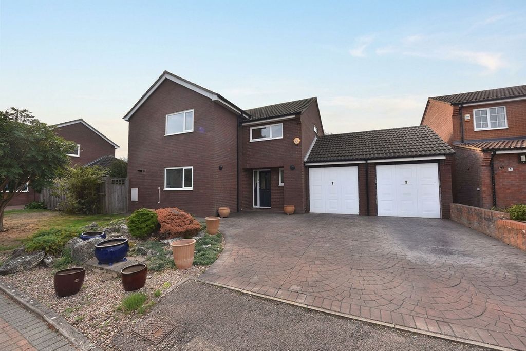 Property photo 1 of 19