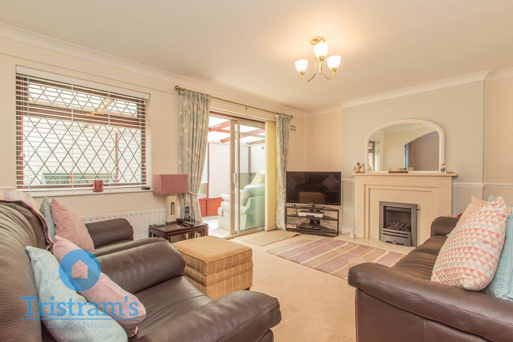 Property photo 2 of 29