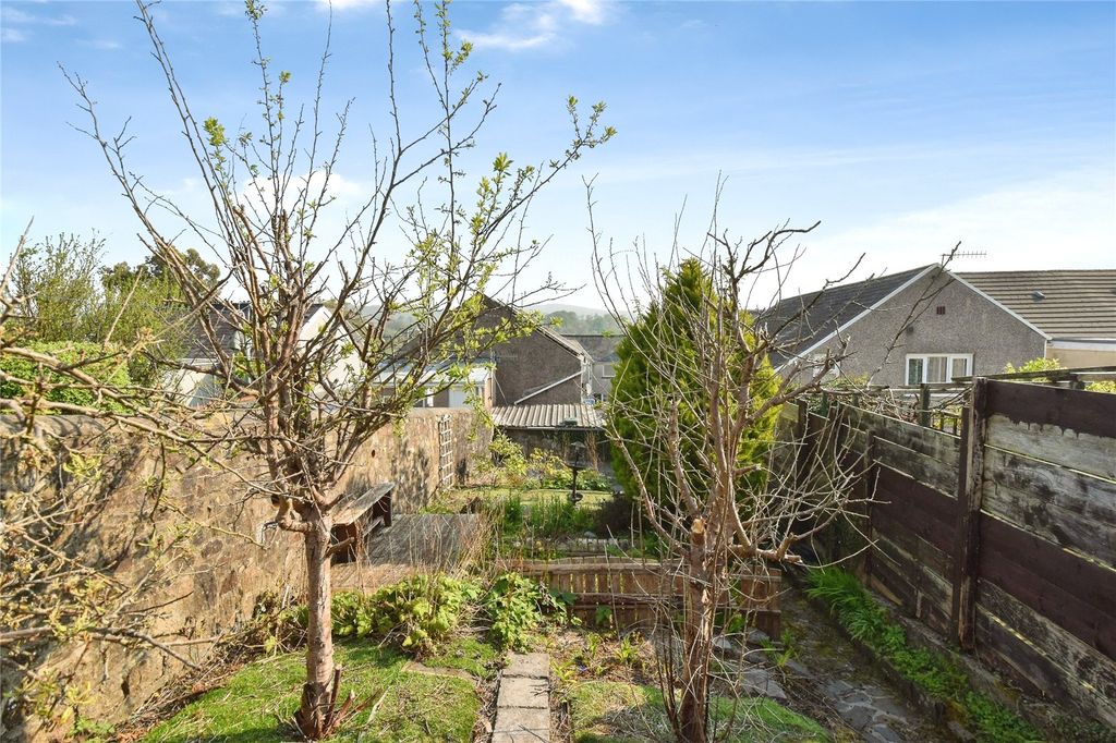 Property photo 2 of 17 Picture No. 58