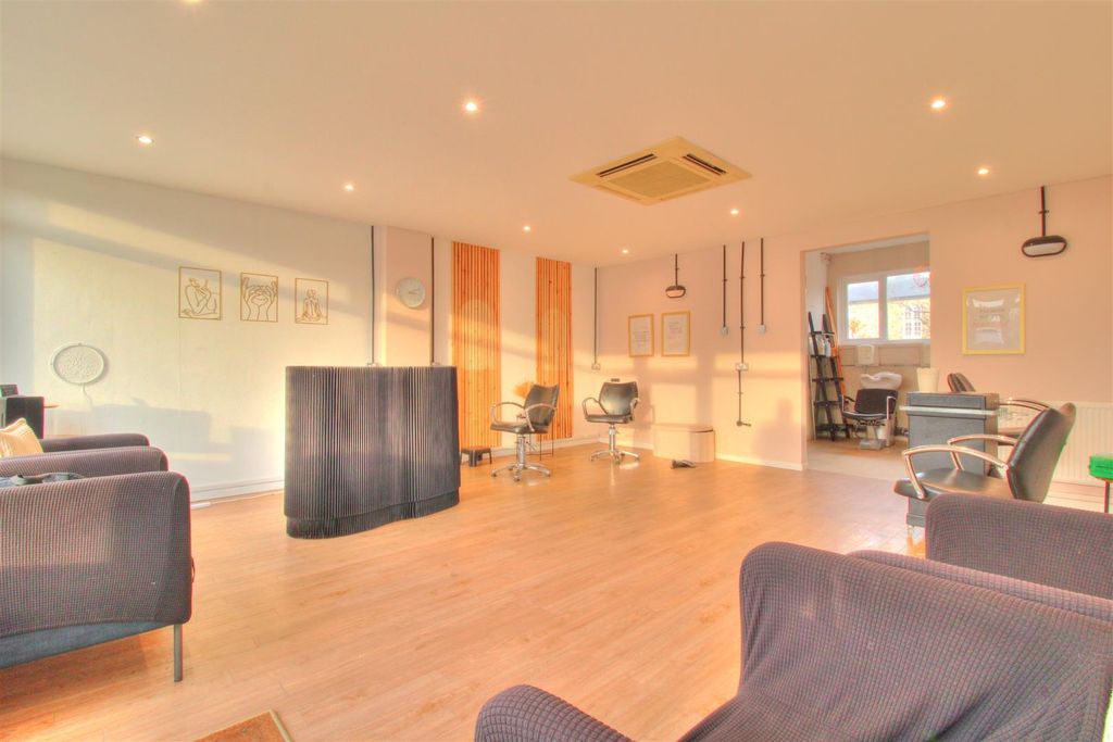 Property photo 3 of 4 Img_3751_2_3Enhancer Custom Settings.Jpg