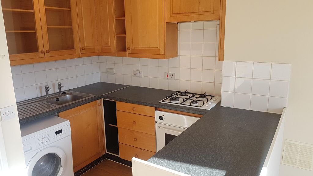 Property photo 1 of 5 Kitchen