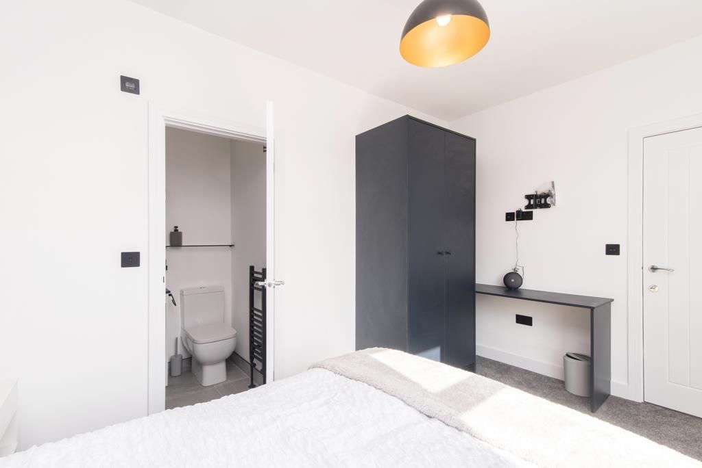 Property photo 2 of 17 17 Elm av H Res (21 Of 35).Jpg